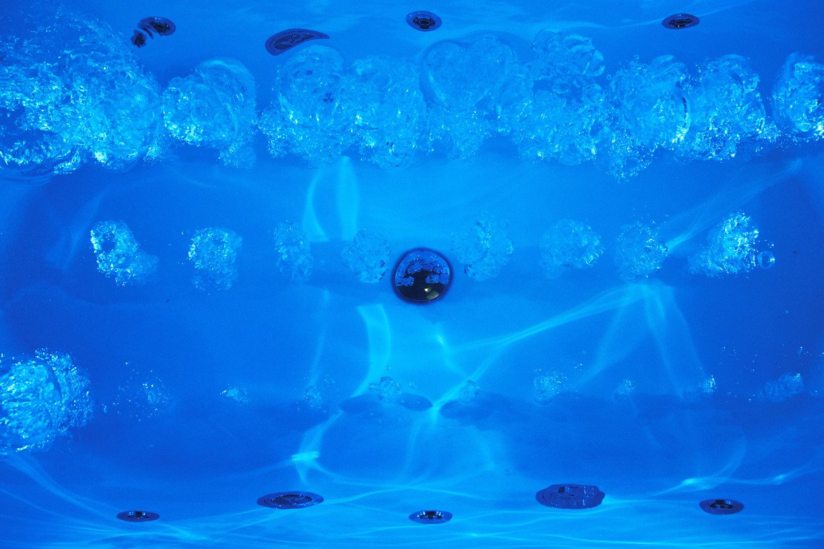 Purescape 107 HydroRelax Pro Jetted Bathtub